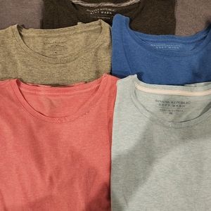 Banana Republic Men's Soft Wash T-shirt Bundle Medium